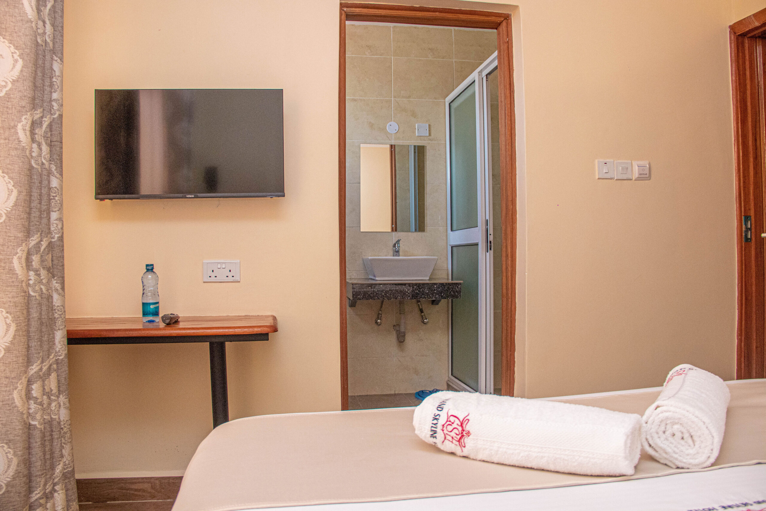 Single Standard Room - View 4